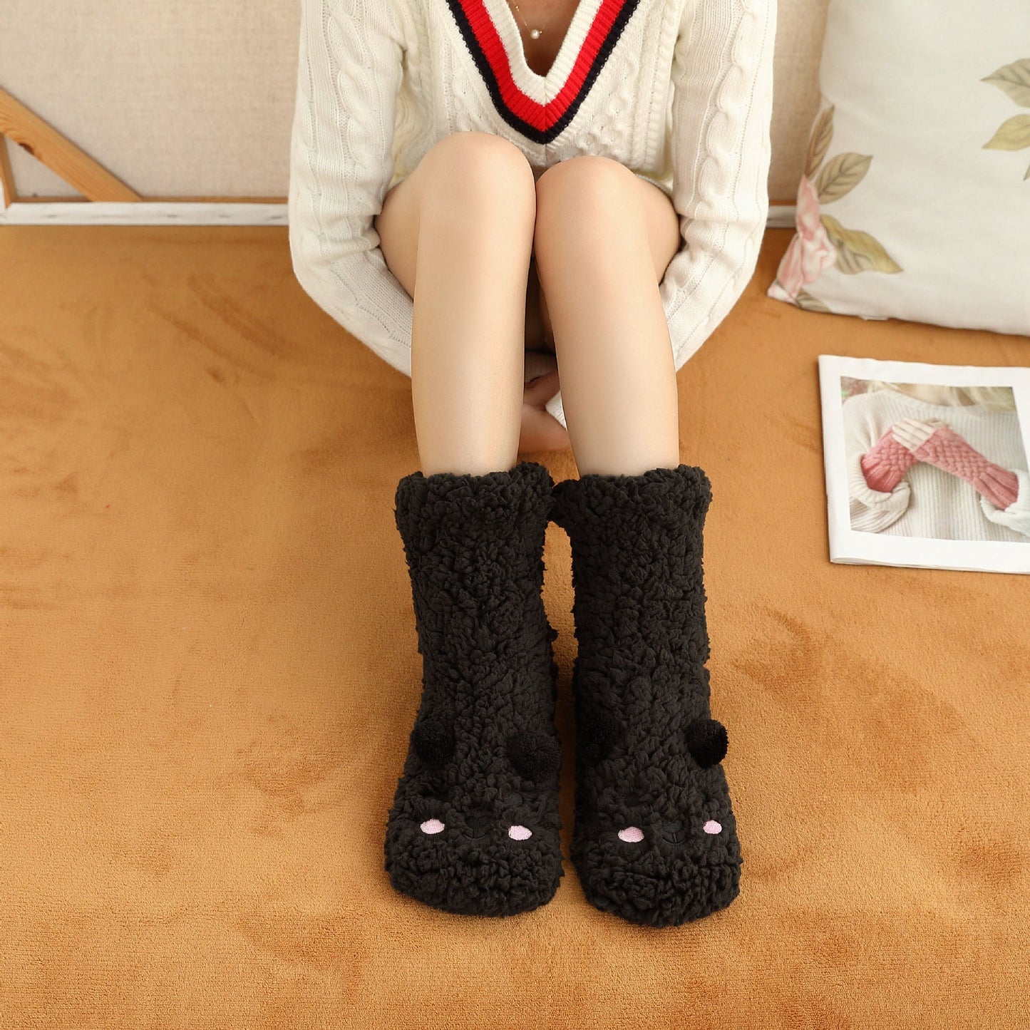 Bethany - Pardoseală elegantă plus șosete de catifea pentru femei