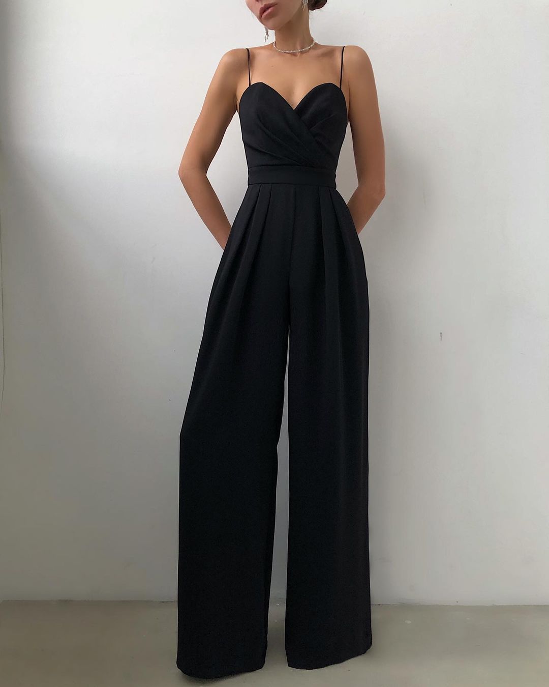 Becca - Salopetă Înaltă și Sophisticată cu Talie Înaltă