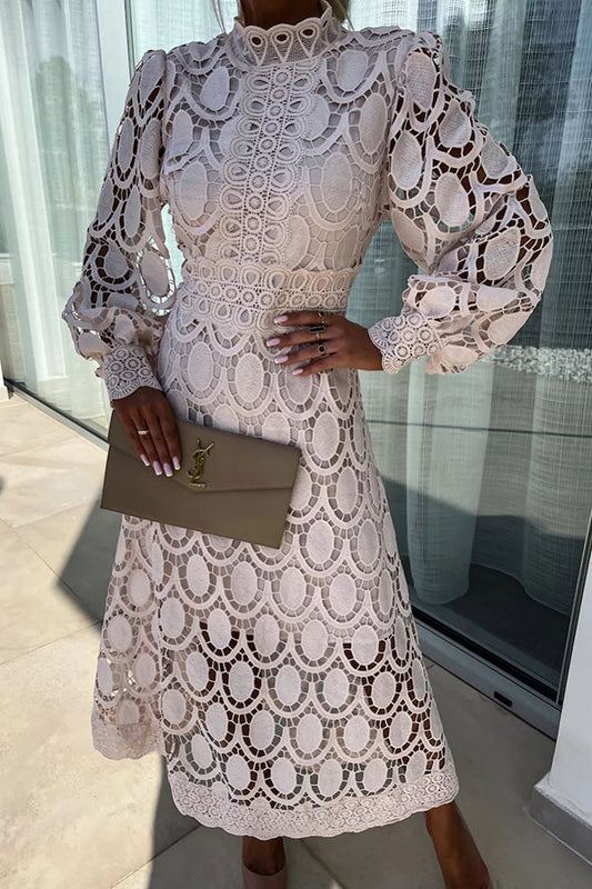 Elizabeth - Rochie Elegantă din Dantelă cu Guler Înalt