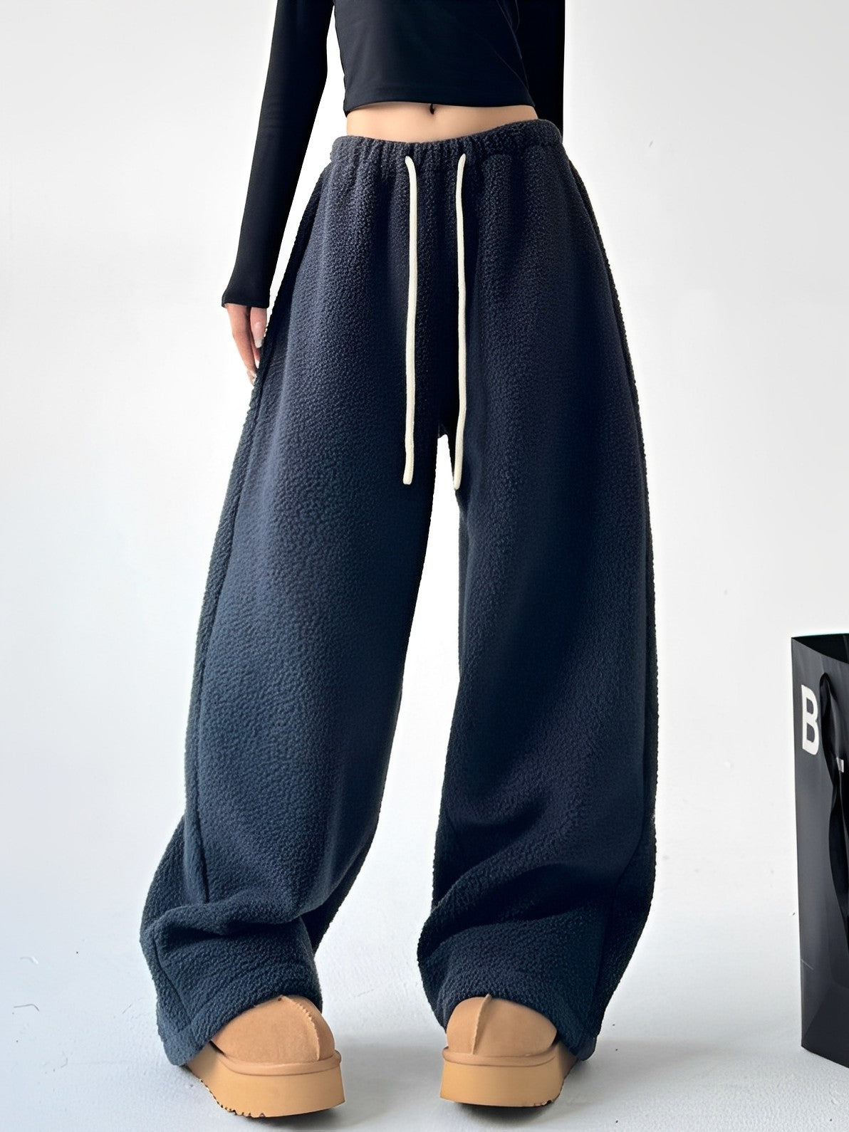 Connie - Pantaloni de trening largi din fleece pentru femei