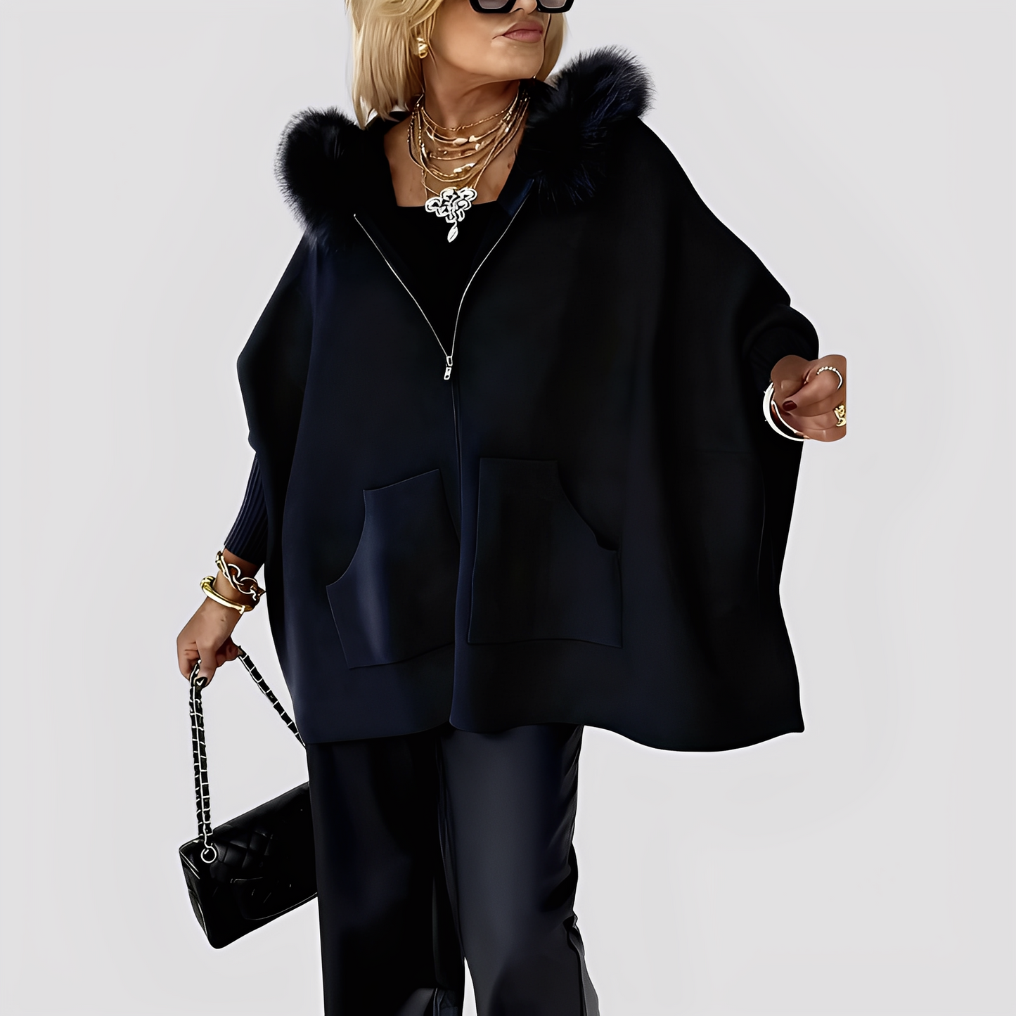 Elvena - Manta de blană artificială la modă cu glugă pentru femei