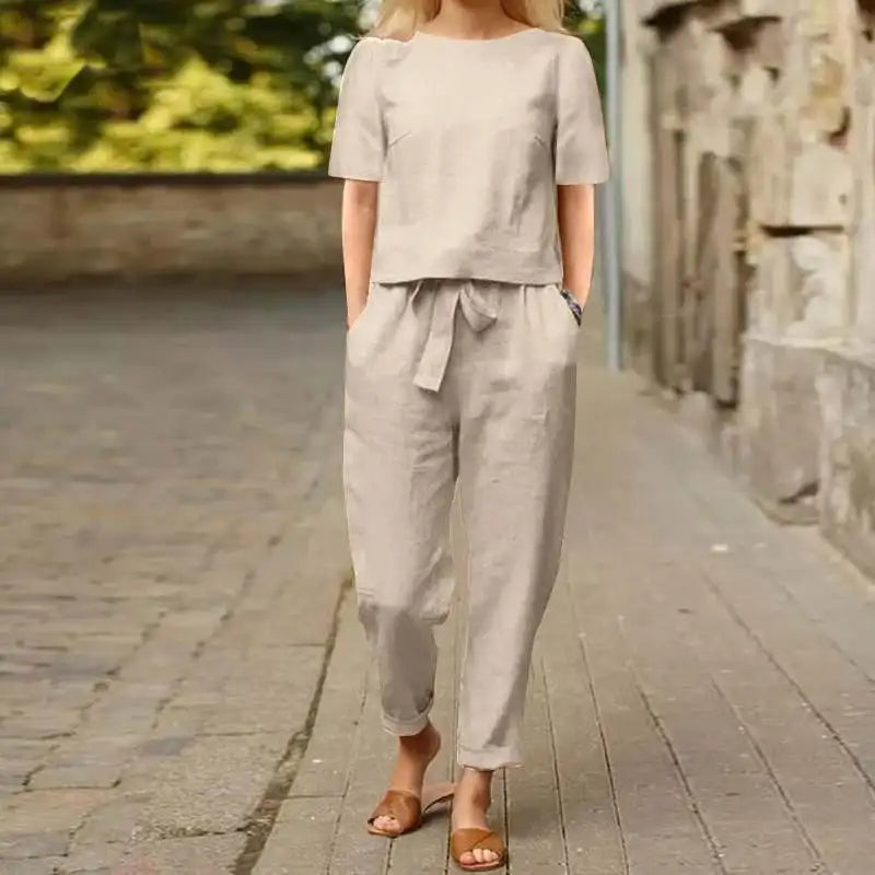 Romy – Set de salopete la modă pentru o eleganță relaxată