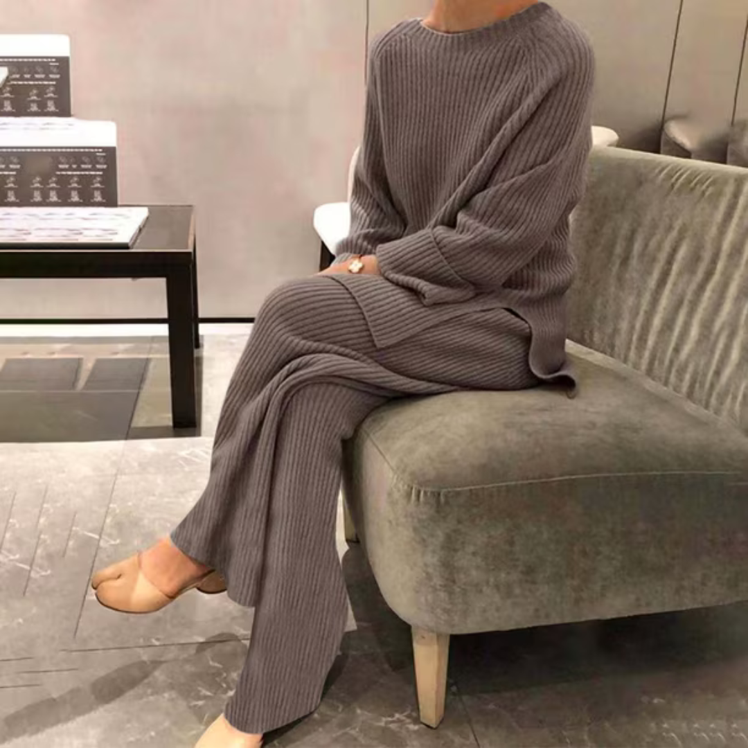 Samantha - Set elegant din pulover și pantaloni