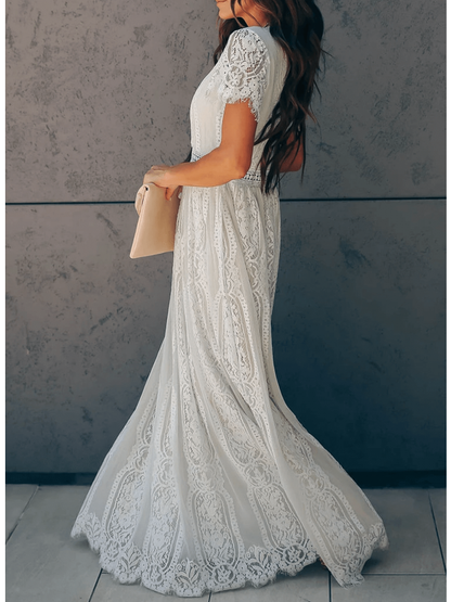 Angelica - Elegantă Rochie din Dantelă cu Decolteu în V